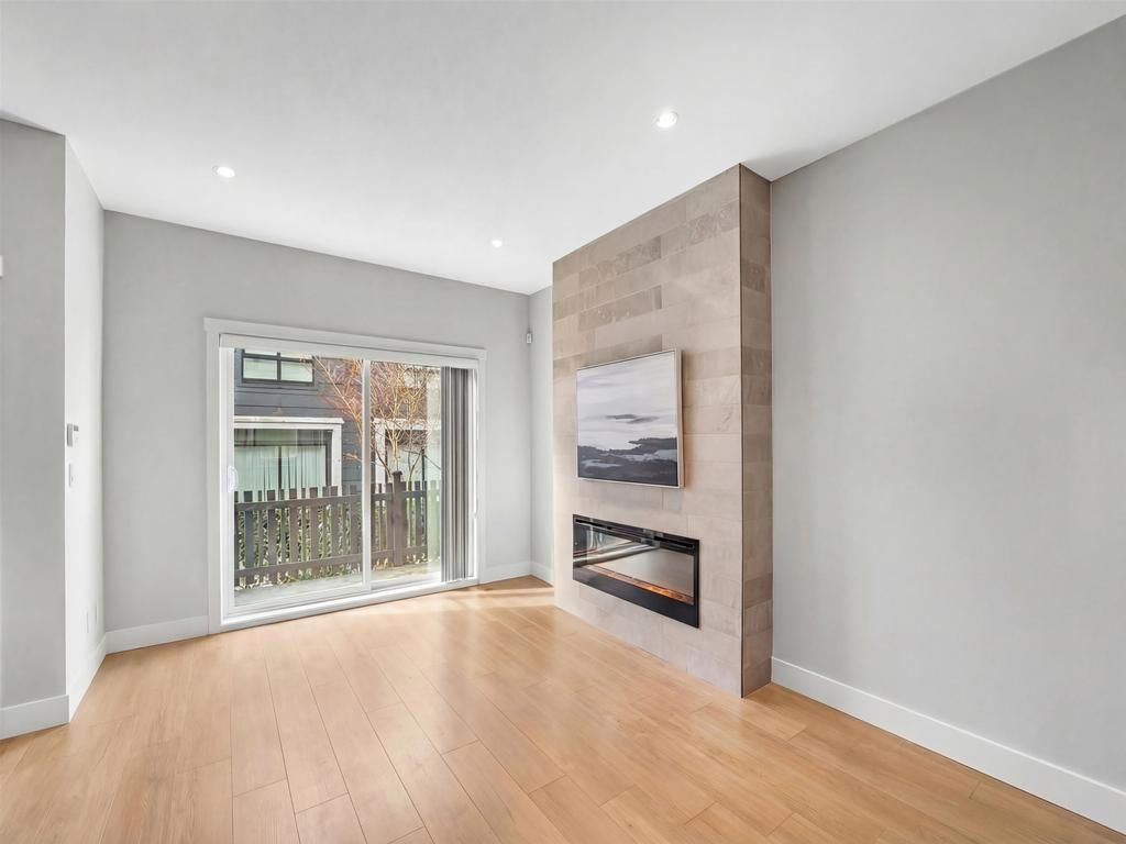 Listing Image for R3090118