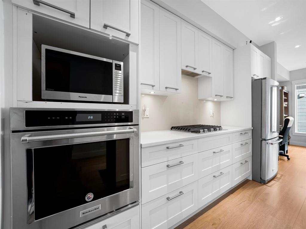 Listing Image for R3090118