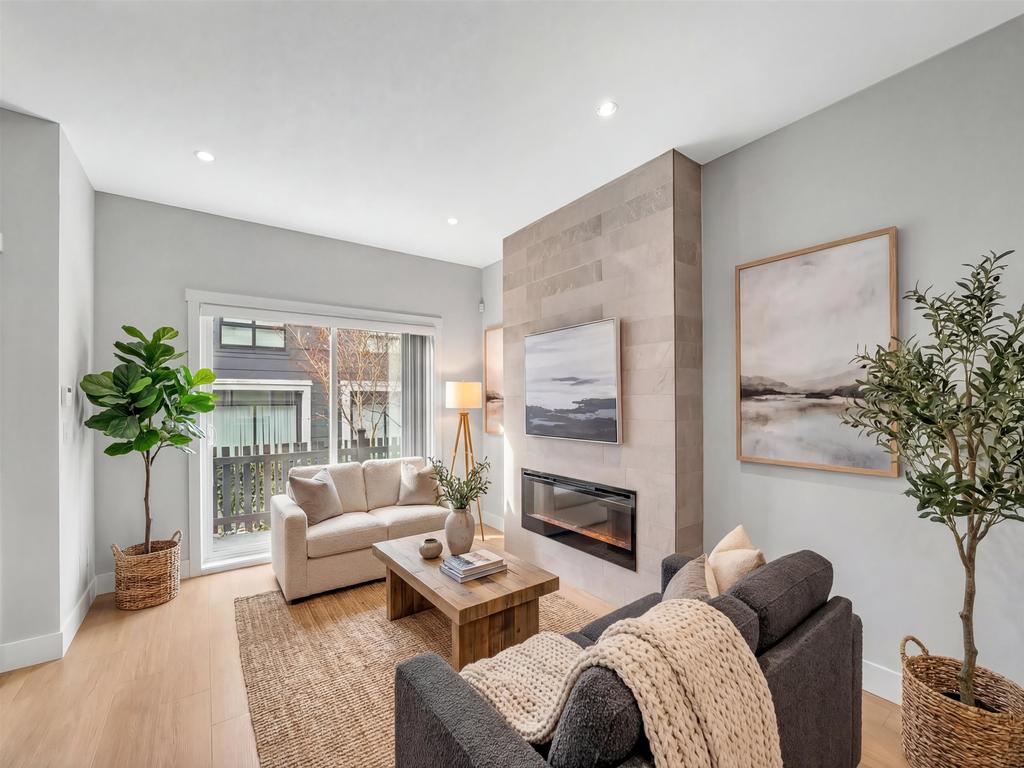 Listing Image for R3090118