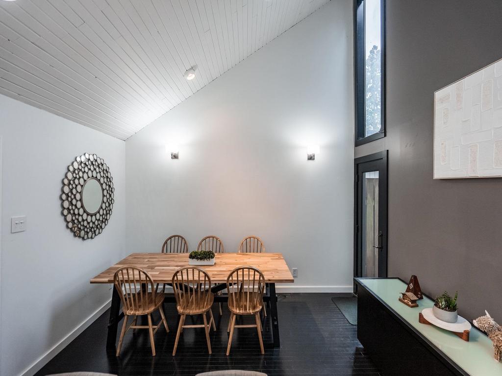 Listing Image for R3090119