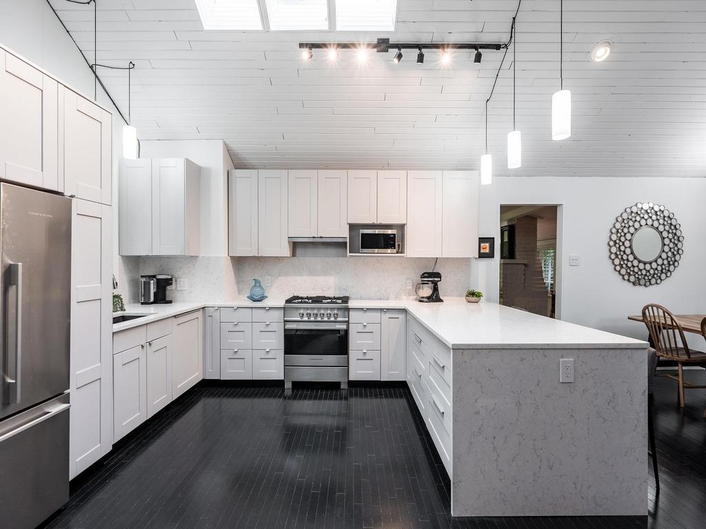 Listing Image for R3090119