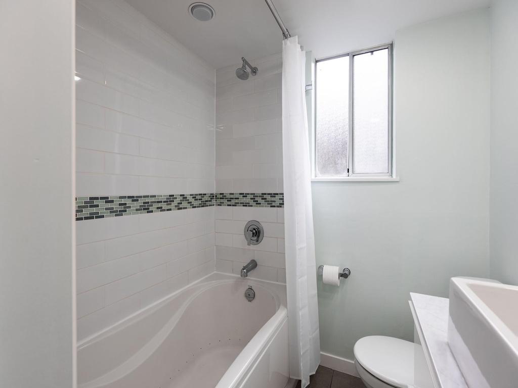 Listing Image for R3090119