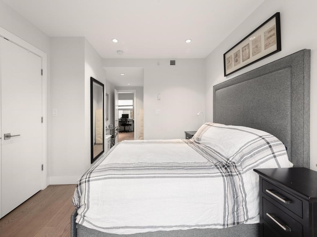 Listing Image for R3090122