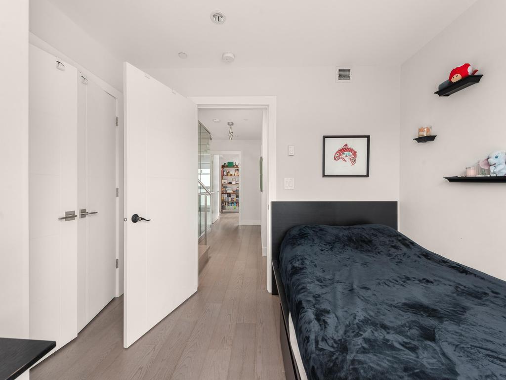 Listing Image for R3090122