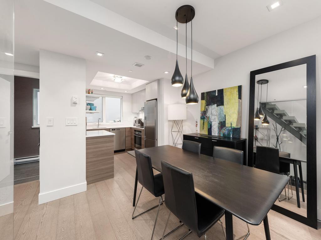 Listing Image for R3090122