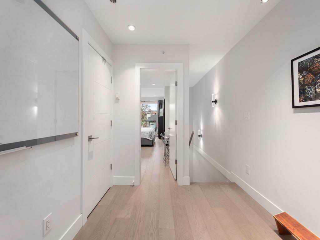 Listing Image for R3090122