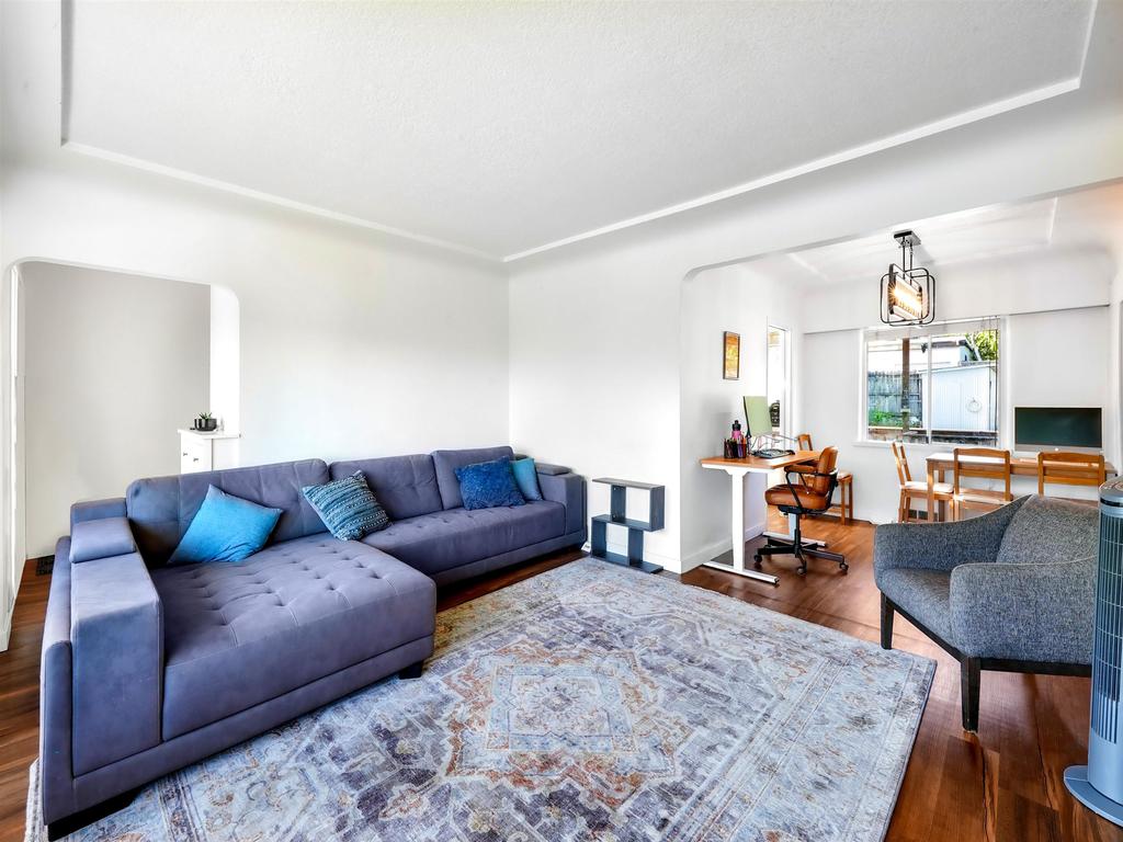 Listing Image for R3090126