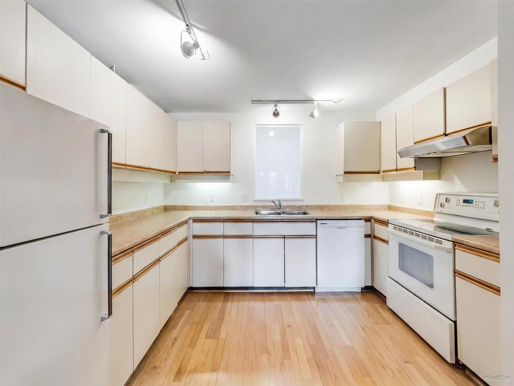 Listing Image for R3090129