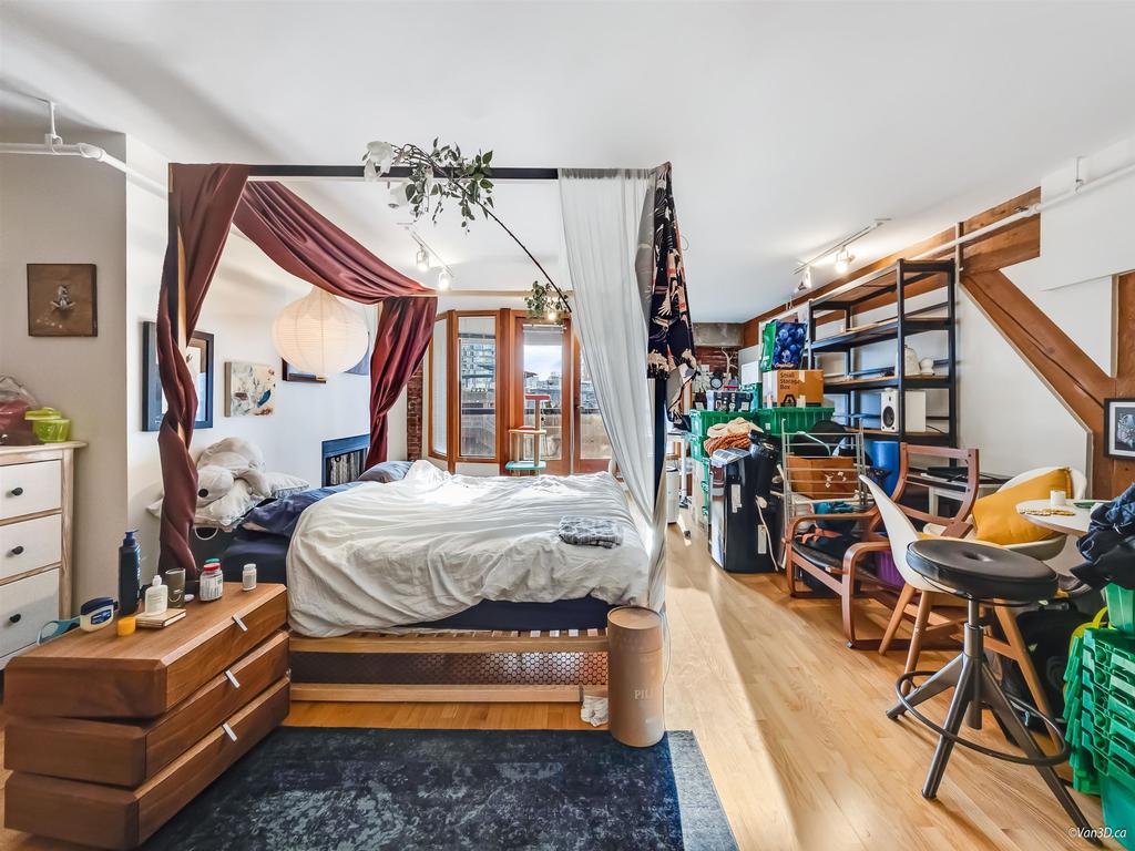 Listing Image for R3090129