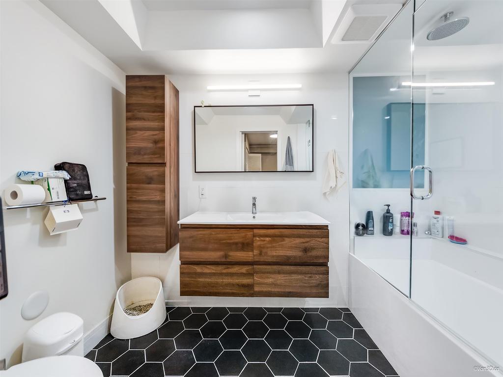 Listing Image for R3090129