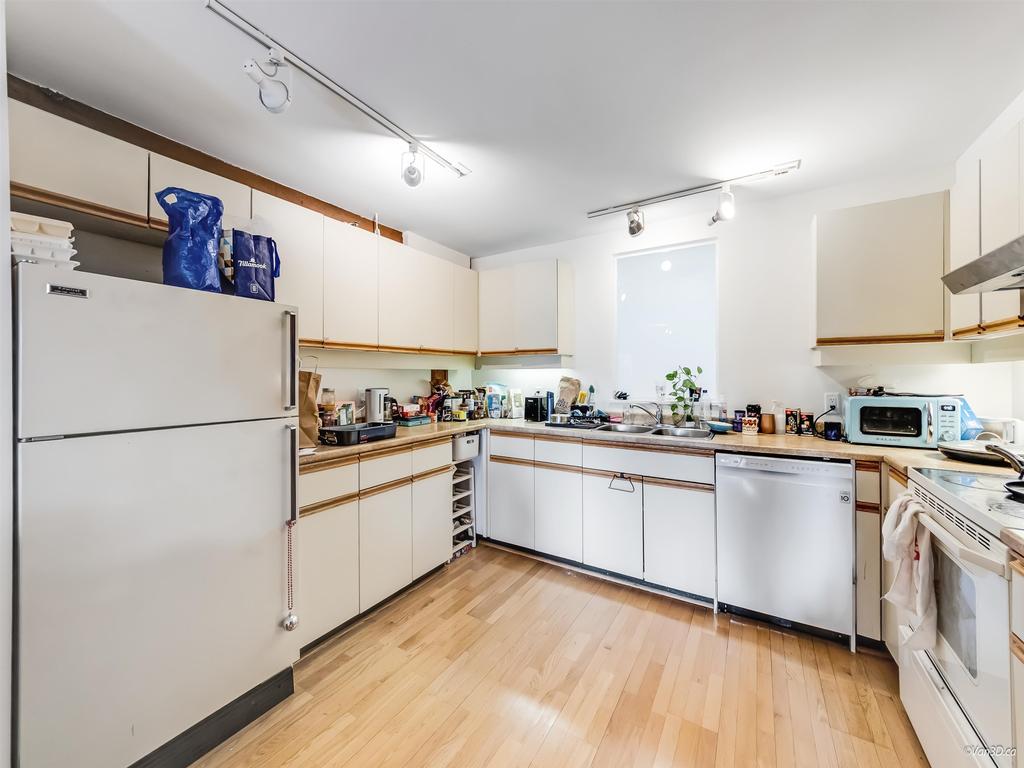 Listing Image for R3090129