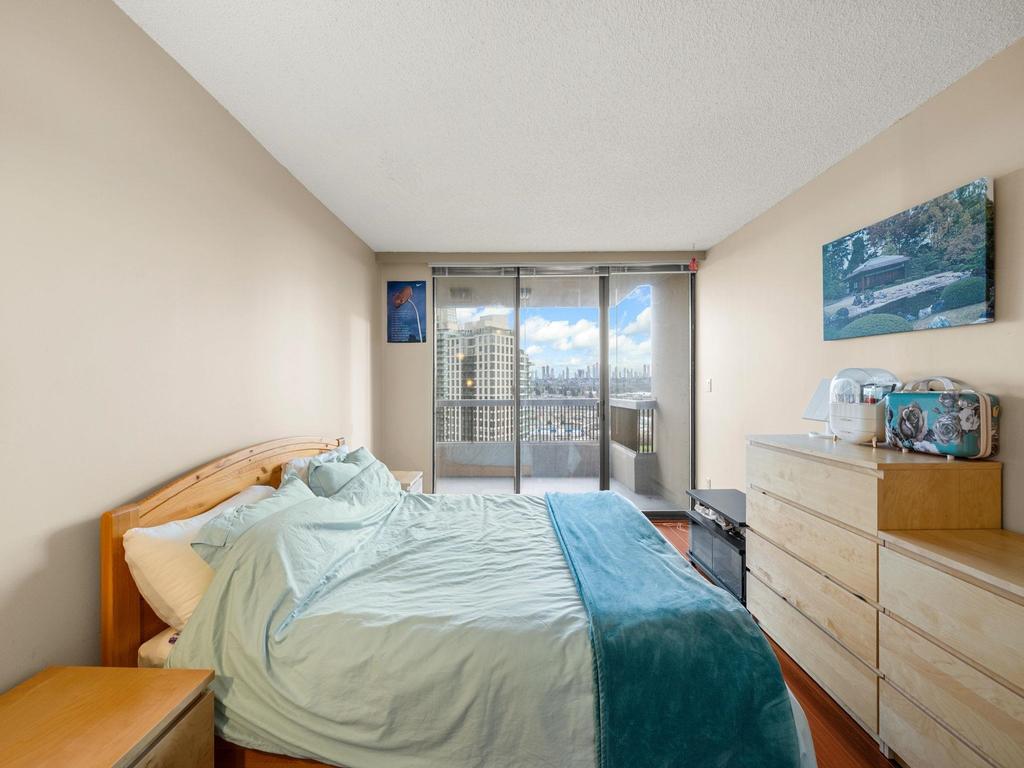 Listing Image for R3090131