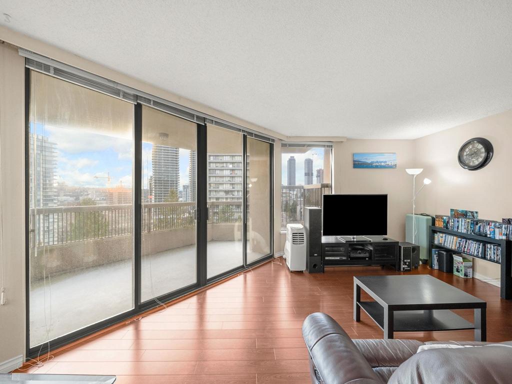 Listing Image for R3090131