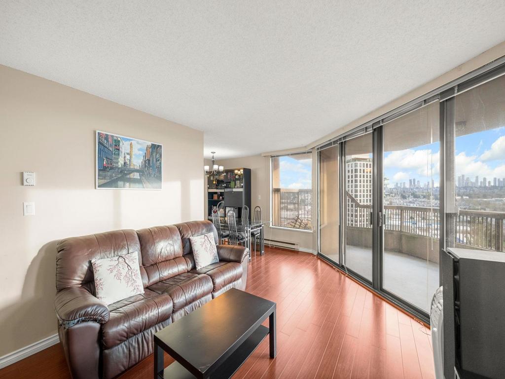 Listing Image for R3090131