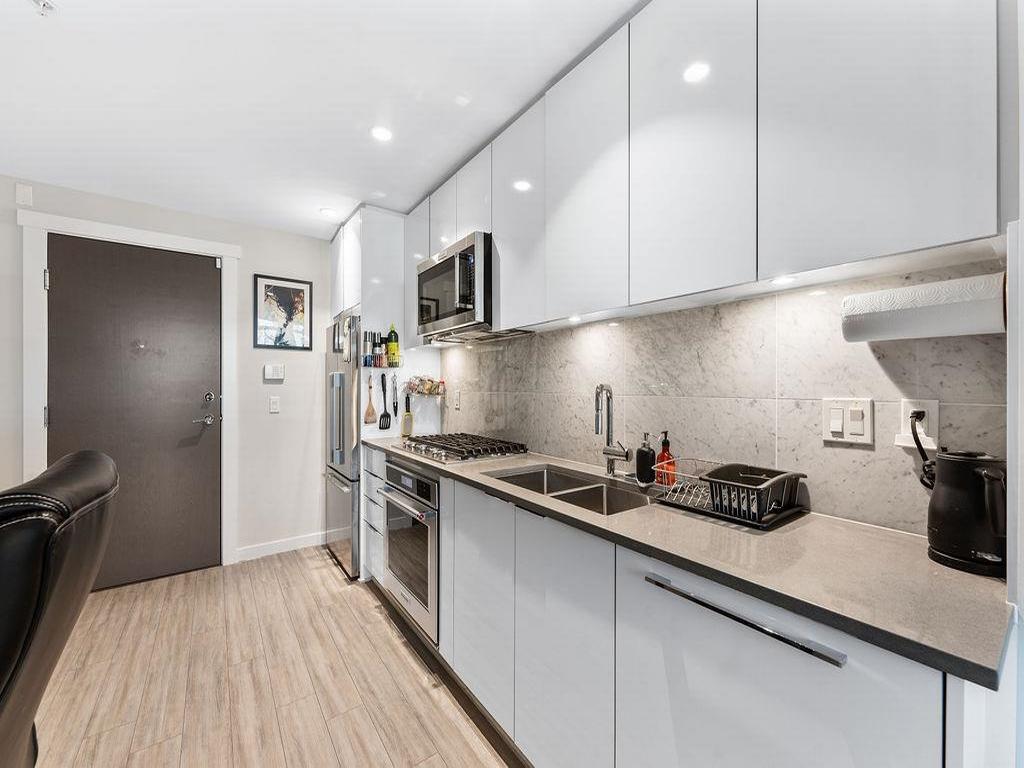 Listing Image for R3090144