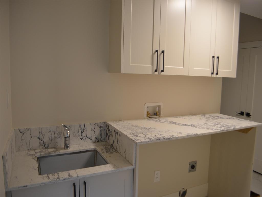 Listing Image for R3090145