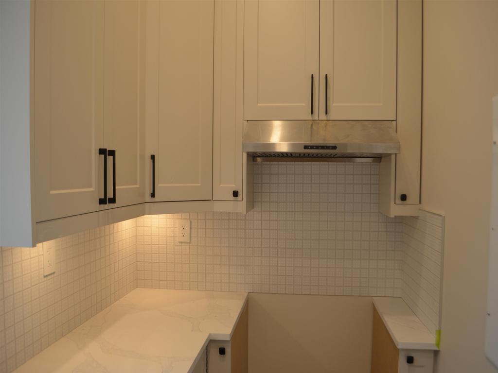 Listing Image for R3090145