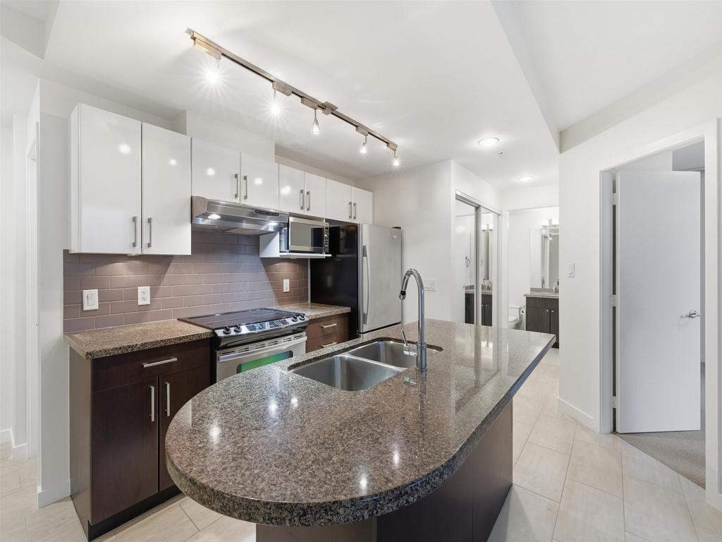 Listing Image for R3090146