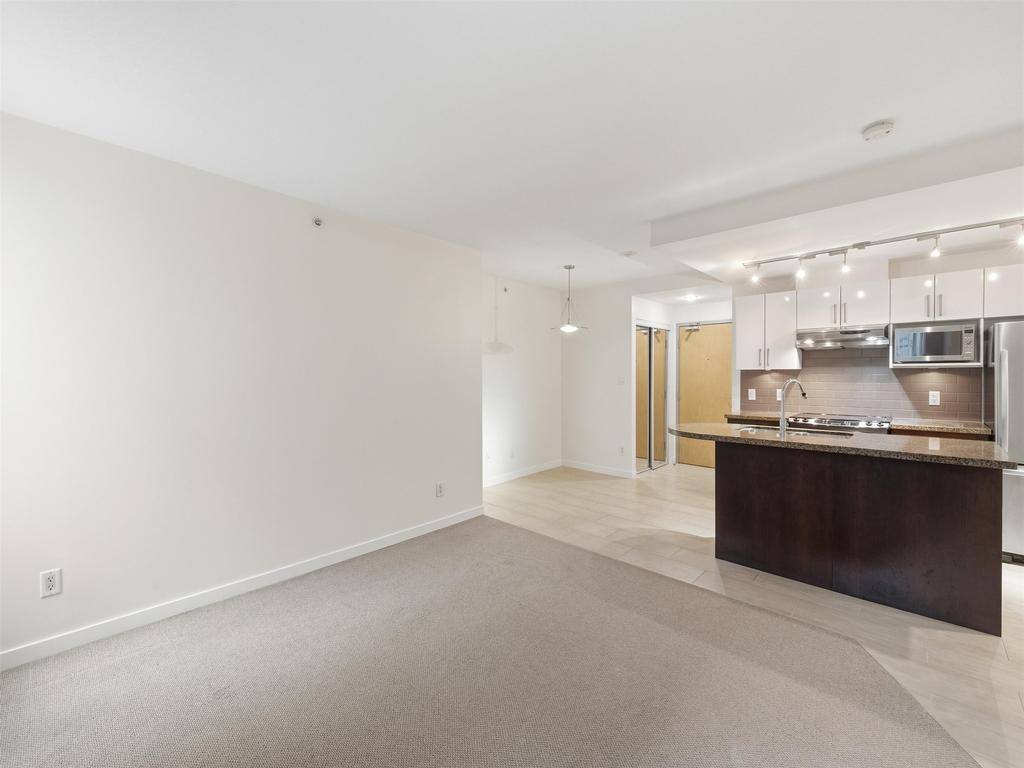 Listing Image for R3090146