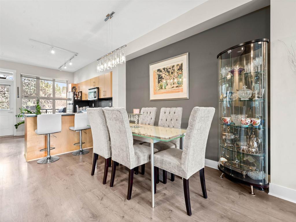 Listing Image for R3090147