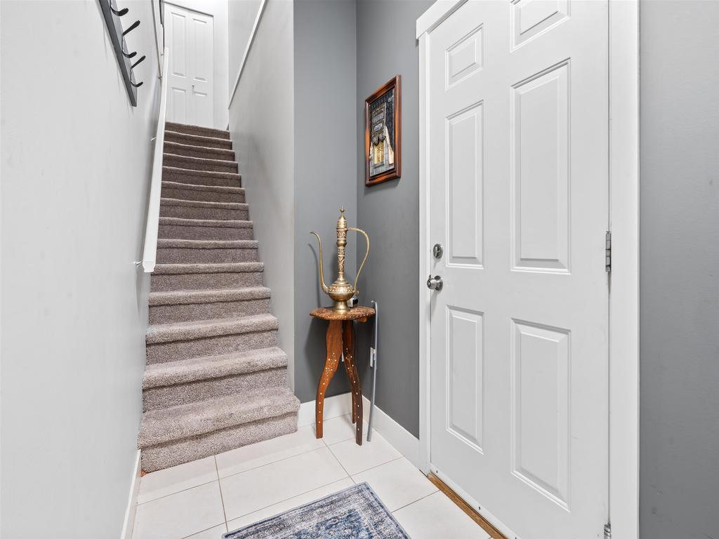 Listing Image for R3090147