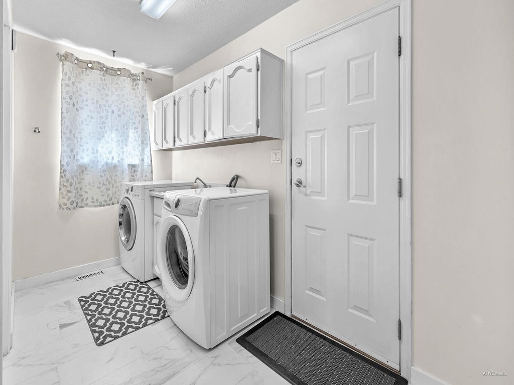 Listing Image for R3090149