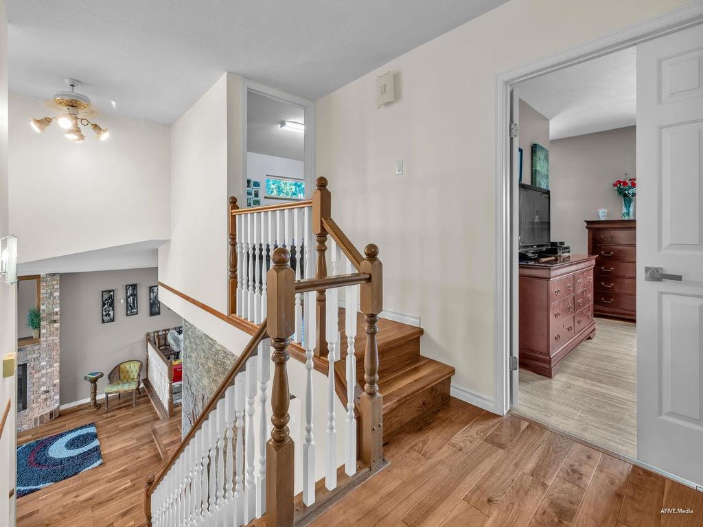 Listing Image for R3090149