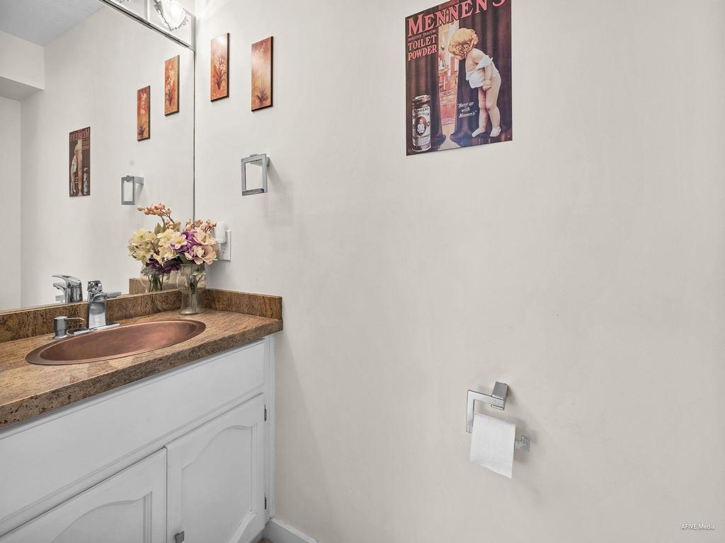 Listing Image for R3090149