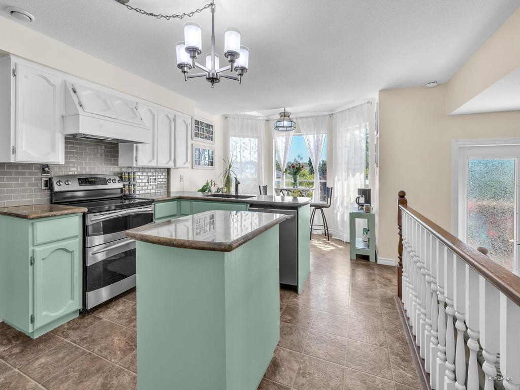 Listing Image for R3090149