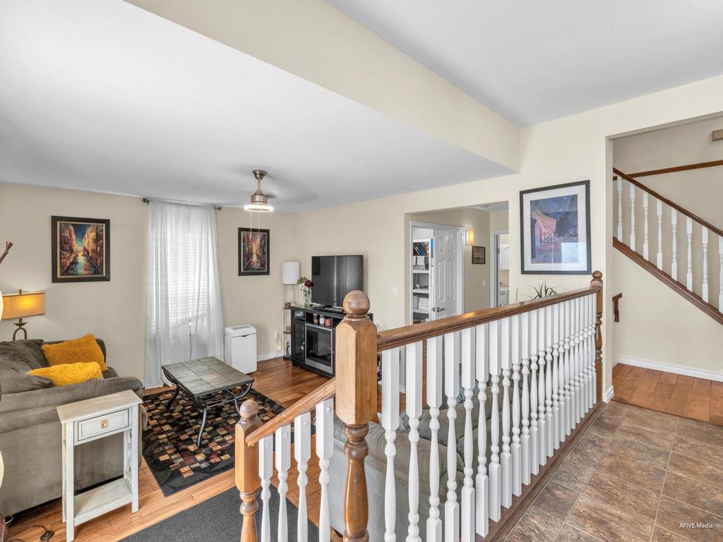 Listing Image for R3090149