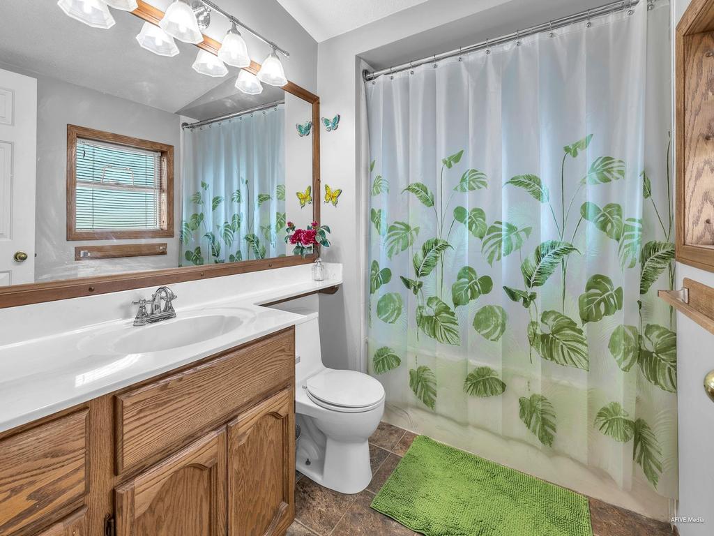 Listing Image for R3090149