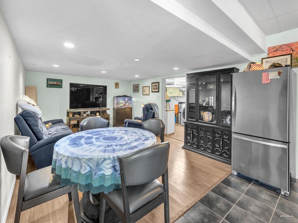 Listing Image for R3090149