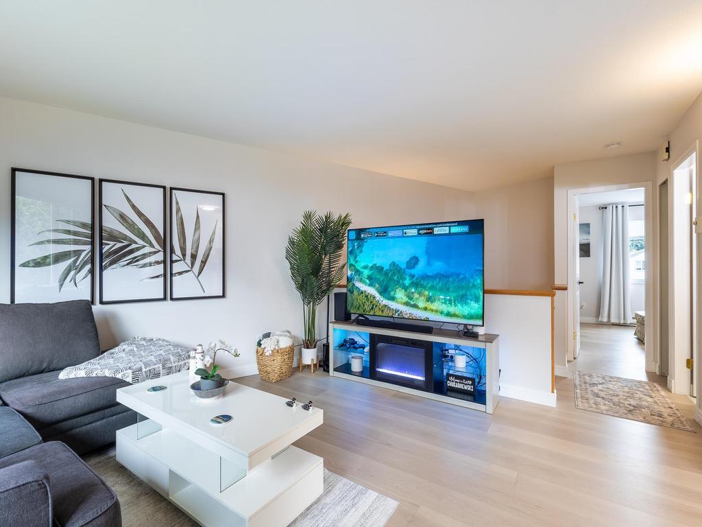 Listing Image for R3090154