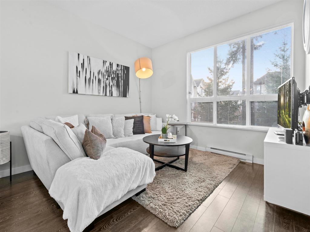 Listing Image for R3090155