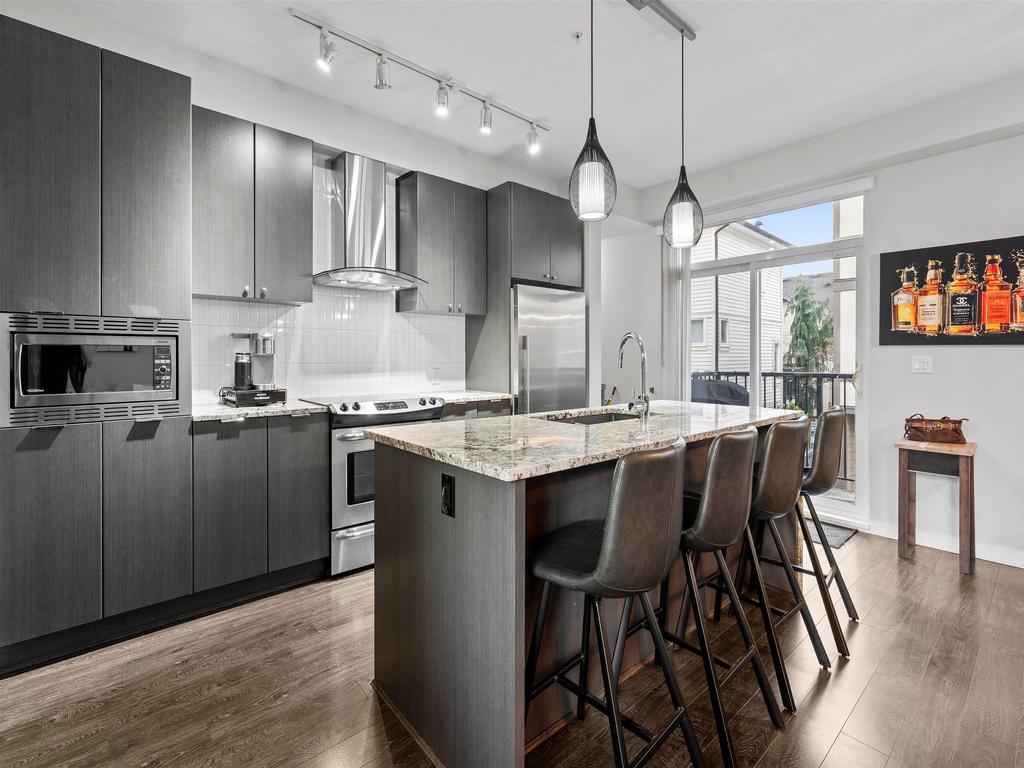 Listing Image for R3090155