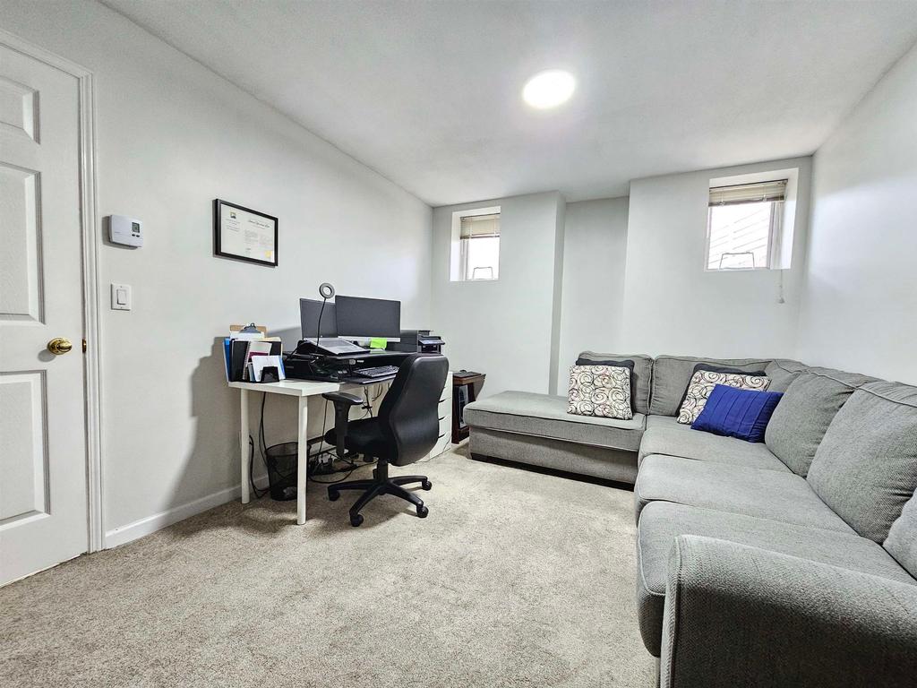 Listing Image for R3090167