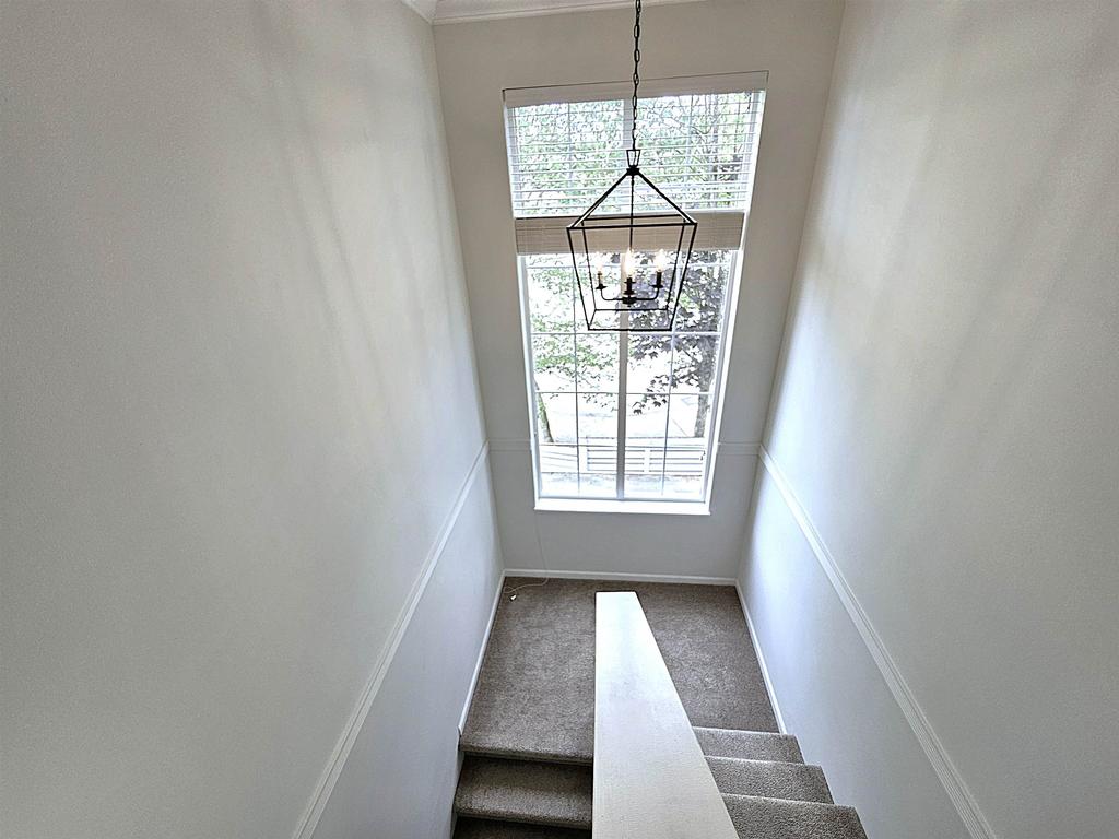 Listing Image for R3090167