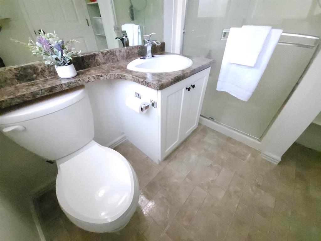 Listing Image for R3090167