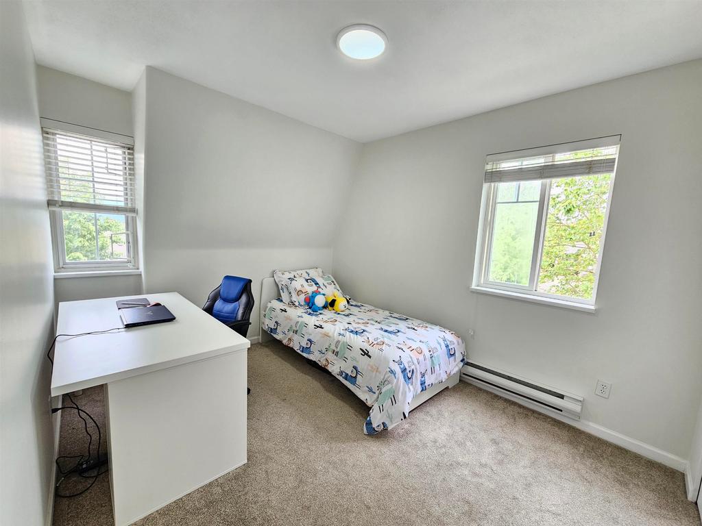 Listing Image for R3090167