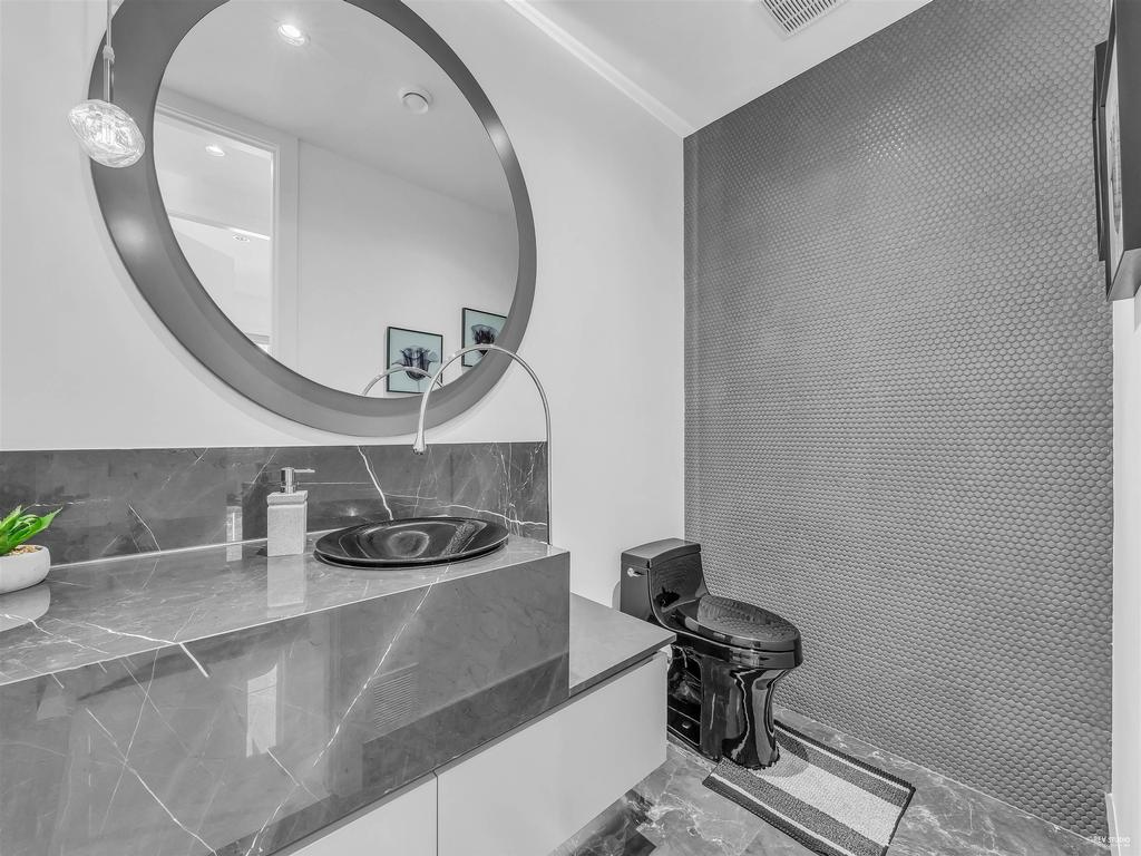 Listing Image for R3090173