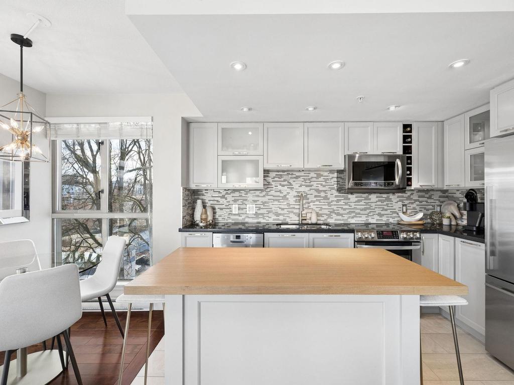 Listing Image for R3090183