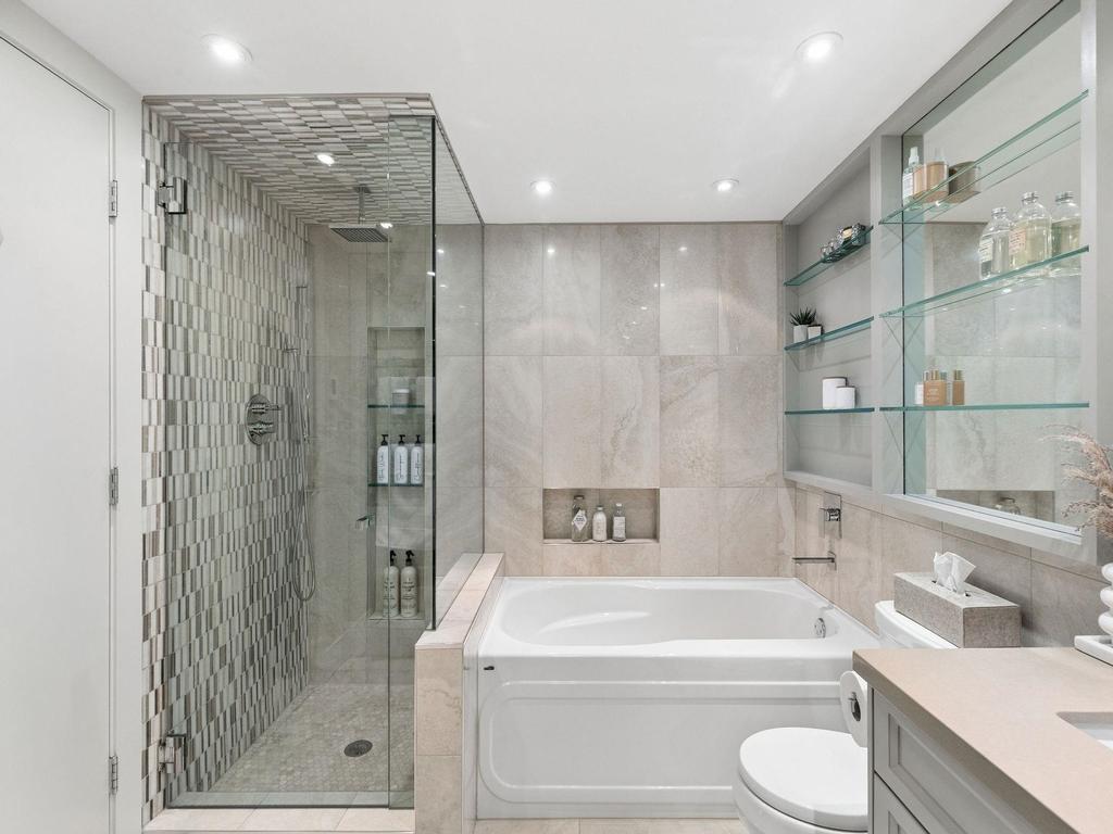 Listing Image for R3090183