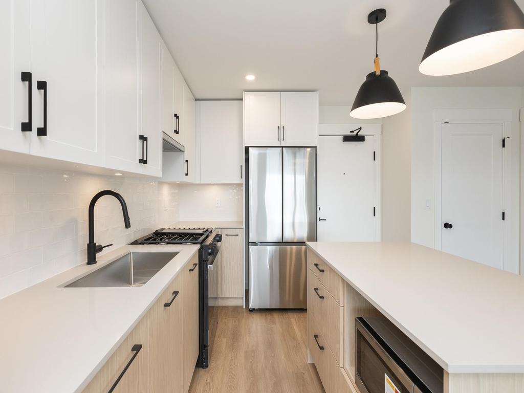 Listing Image for R3090185