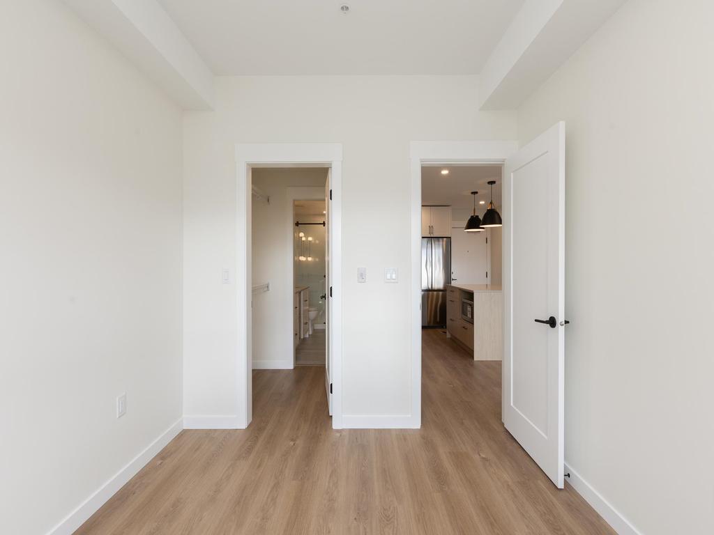 Listing Image for R3090185