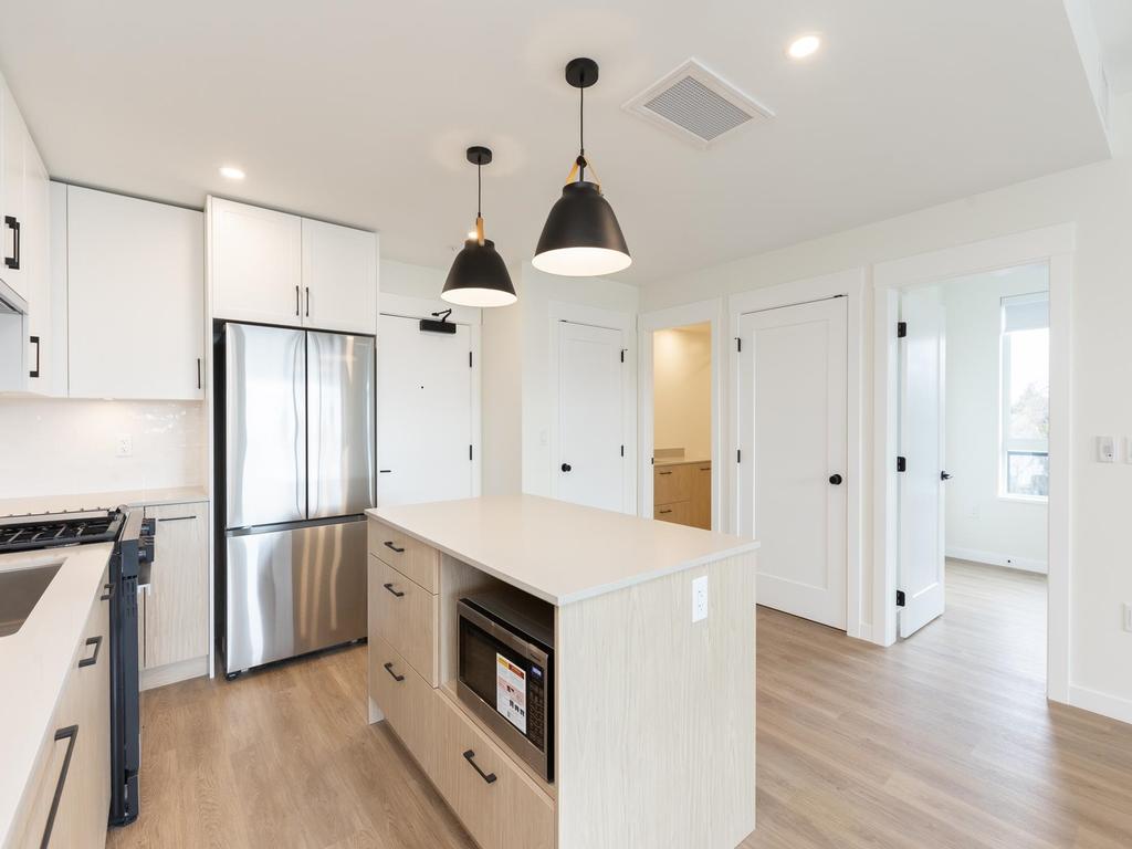 Listing Image for R3090185