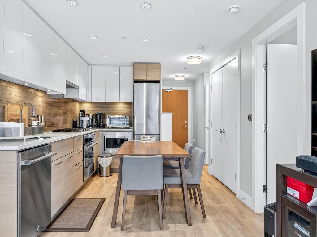 Listing Image for R3090189