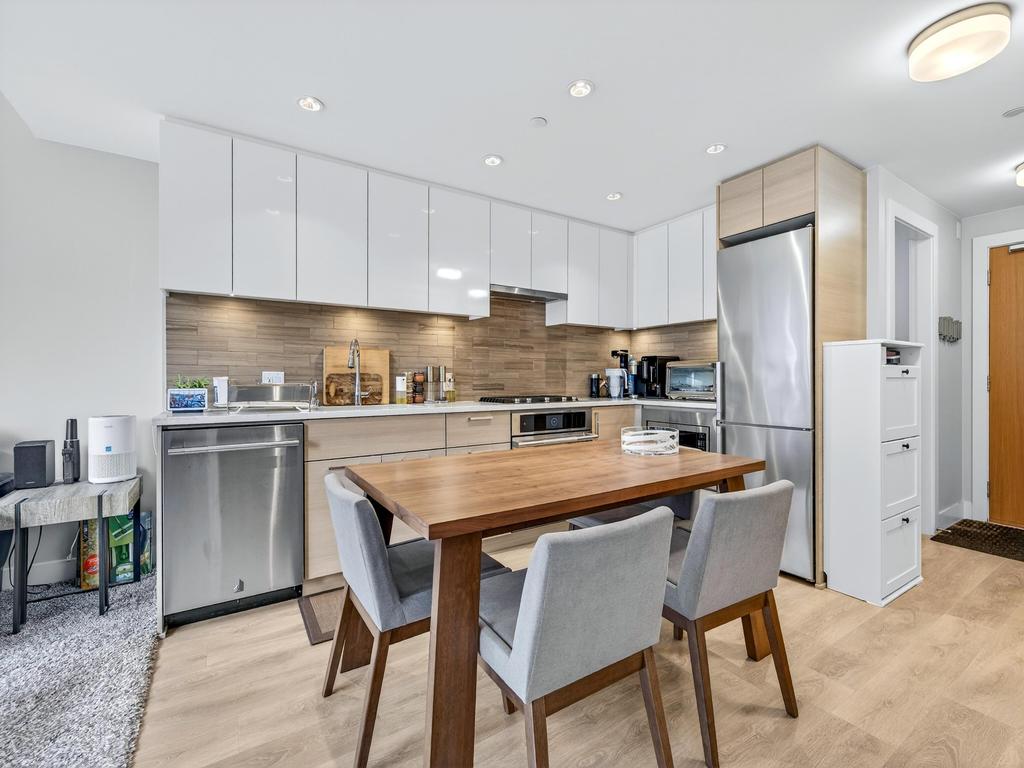 Listing Image for R3090189