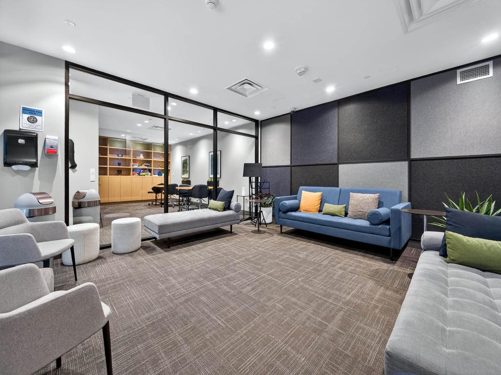 Listing Image for R3090189