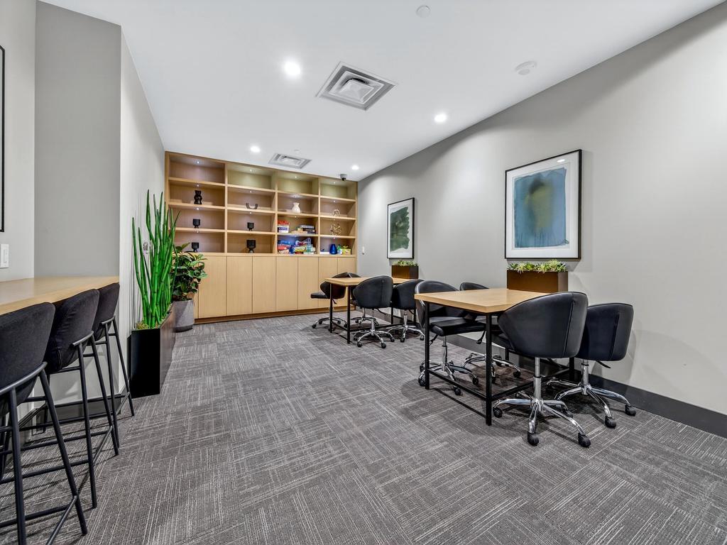 Listing Image for R3090189