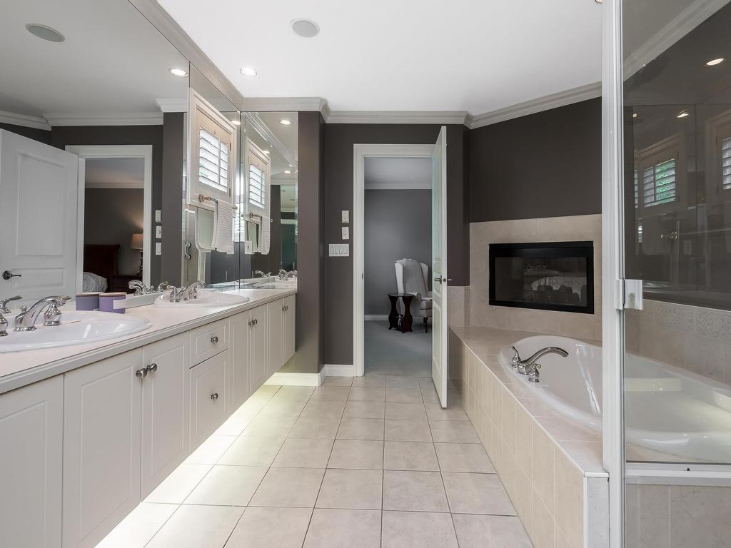 Listing Image for R3090196